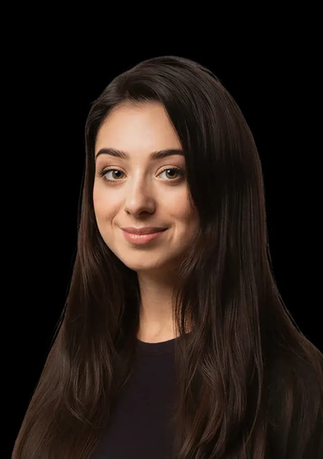 Alina L.